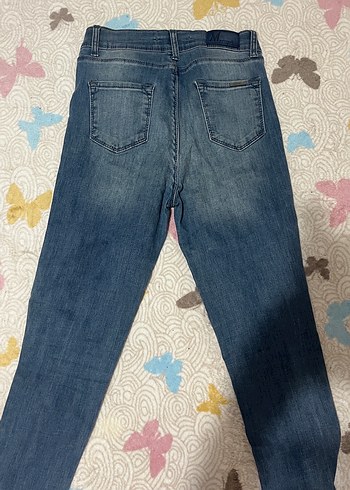 Kadın Yırtık Detaylı Mavi Denim Jean - Görsel 3