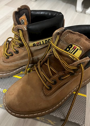 Bulldozer Kahverengi Kadın Bot - Görsel 3