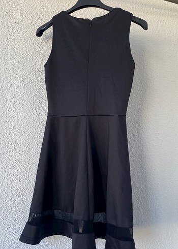 Siyah Fırfırlı Yüksek Yakalı Midi Elbise - Görsel 5