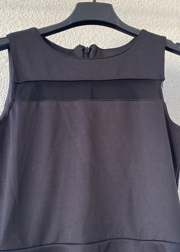 Siyah Fırfırlı Yüksek Yakalı Midi Elbise - Görsel 3