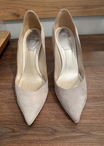 Bej Süet Stiletto Topuklu Kadın Ayakkabı - Görsel 3