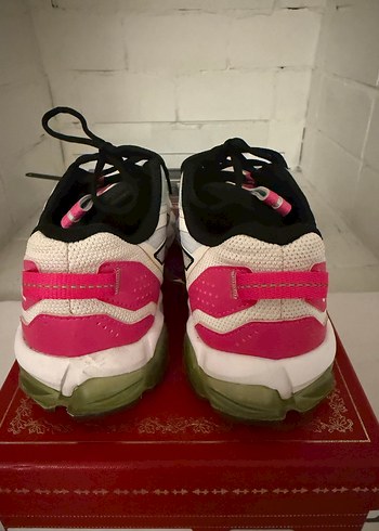 Beyaz Pembe Bağcıklı Yüksek Topuklu Spor Ayakkabı - Görsel 3