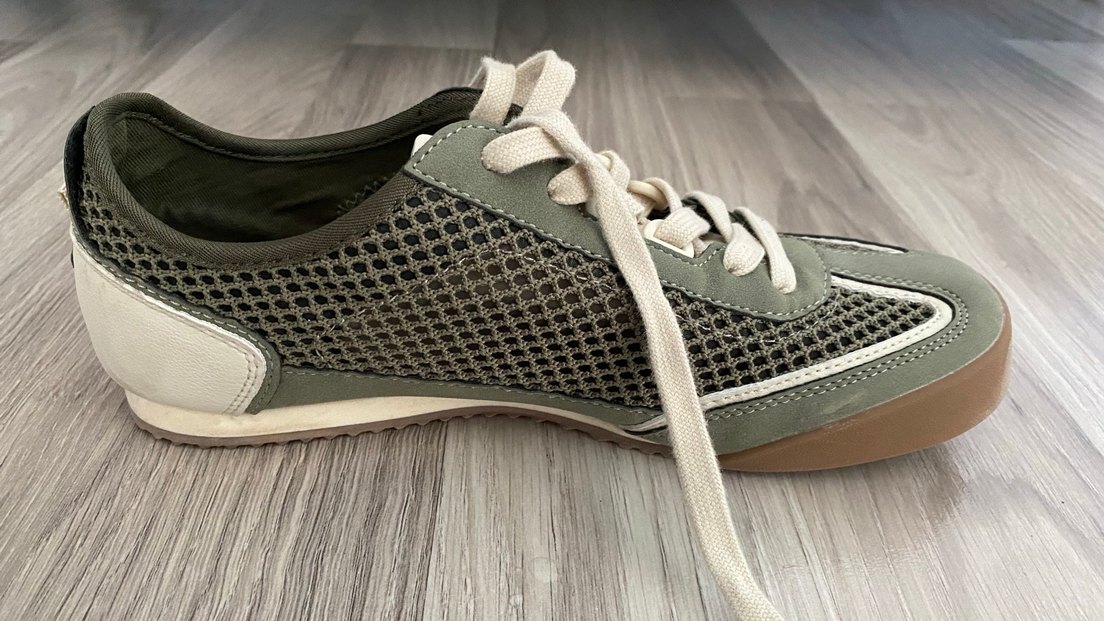 Zara model Haki fileli  Bağcıklı Kadın Spor Ayakkabı - Görsel 3