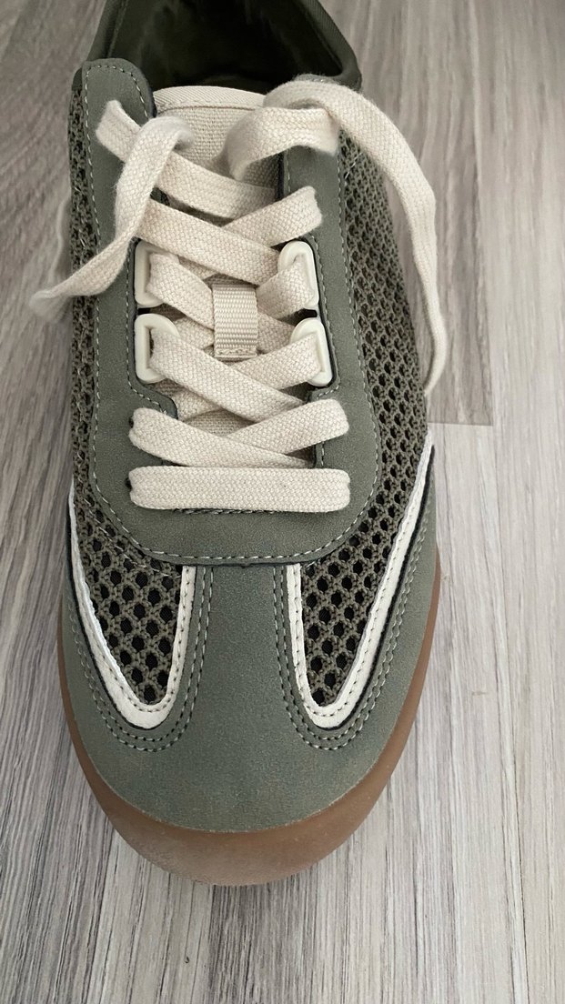 Zara model Haki fileli  Bağcıklı Kadın Spor Ayakkabı - Görsel 2