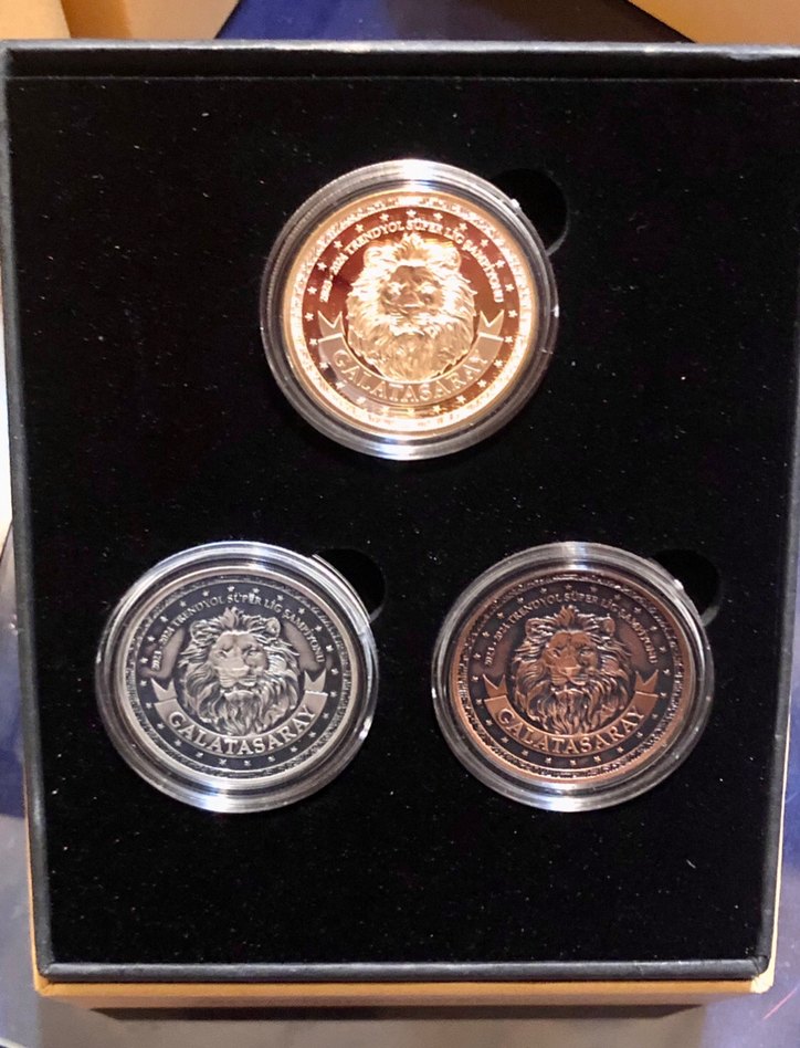 Galatasaray 24. Şampiyonluk Hatıra Para Seti  Kutulu - Görsel 4