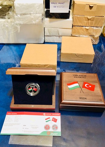 Türk-Macar Kültür Yılı Darphane Kutulu Sertifikalı - Görsel 3