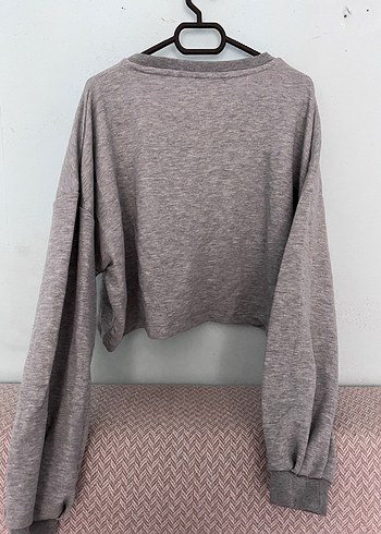 Gri Baskılı Kısa Kesim Sweatshirt - Görsel 3