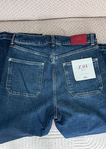 ZARA DÜĞMELİ JEAN - Görsel 4
