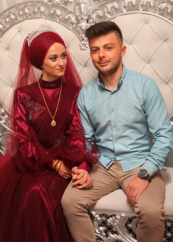 Bordo Parlak Drape Detaylı Tesettür Abiye - Görsel 3