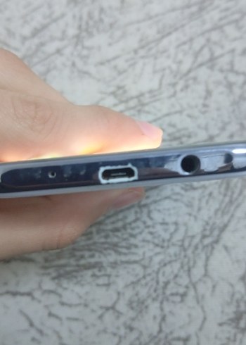 Beyaz Samsung Android Telefon bütçe dostu telefon - Görsel 3