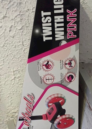 Renkli Pembe Çocuk Scooterı 3+ Yaş - Görsel 2