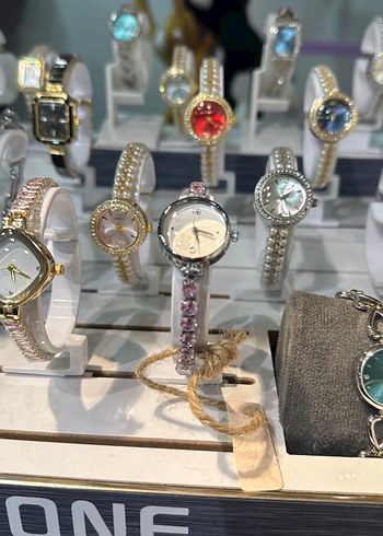 Renkli Payetli Kadın Saatleri - Görsel 6