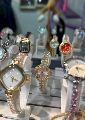 Renkli Payetli Kadın Saatleri - Görsel 2