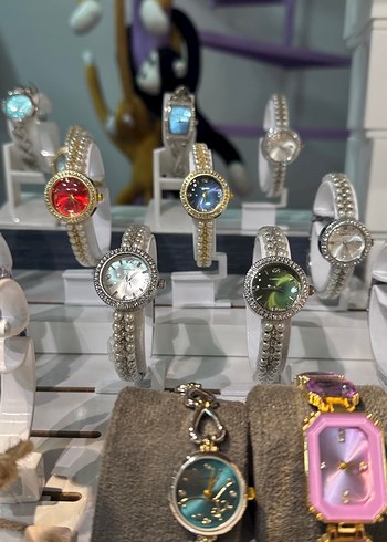 Renkli Payetli Kadın Saatleri - Görsel 4