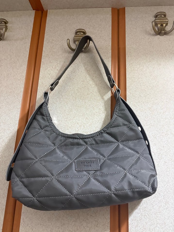 Gri Kadın Omuz Çantası, Tokalı, Minimalist - Görsel 3