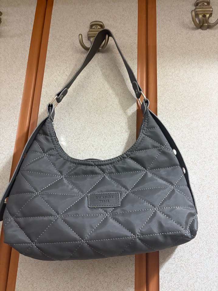 Gri Kadın Omuz Çantası, Tokalı, Minimalist - Görsel 2