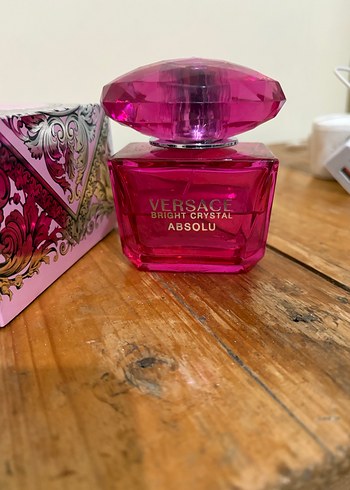 Versace Bright Crystal Absolu Kadın Parfümü - Görsel 2