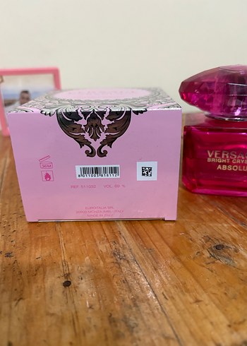 Versace Bright Crystal Absolu Kadın Parfümü - Görsel 4