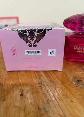 Versace Bright Crystal Absolu Kadın Parfümü - Görsel 3