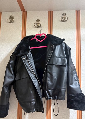 Siyah Mini Kürklü Deri Kadın Ceket - Görsel 2