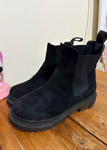 Siyah Süet Platform Topuklu Kadın Bot - Görsel 4