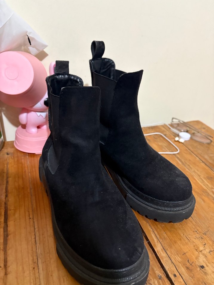 Siyah Süet Platform Topuklu Kadın Bot - Görsel 2