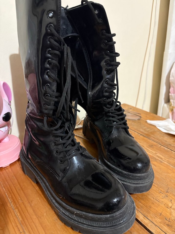 Siyah Rugan Bağcıklı Gotik Stiletto Bot - Görsel 2