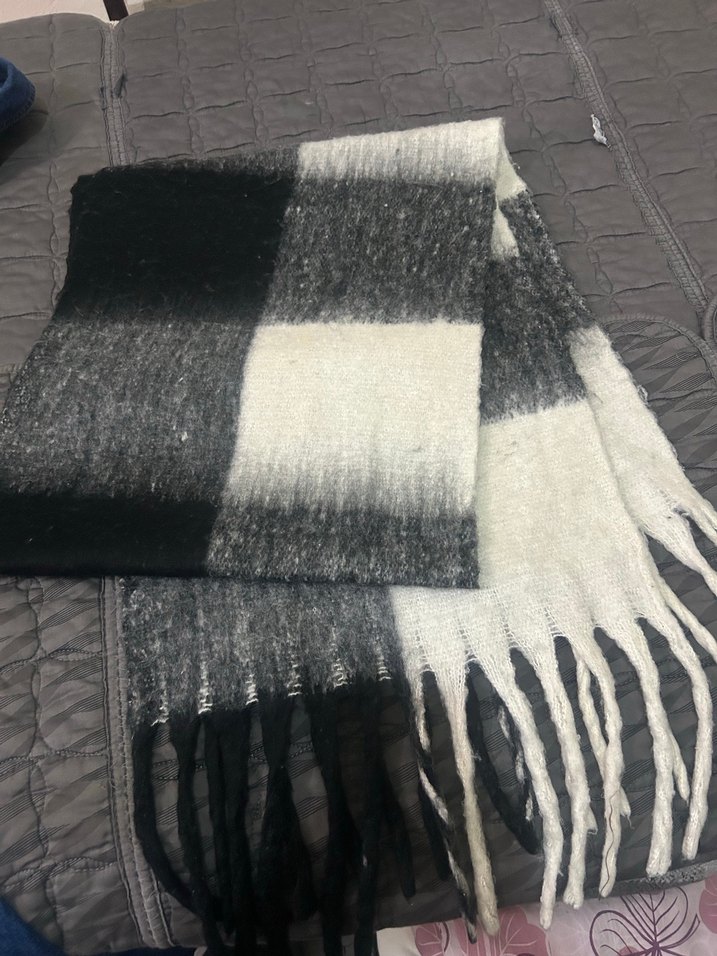 Gri Örgü Yün Kadın Şal - Görsel 2