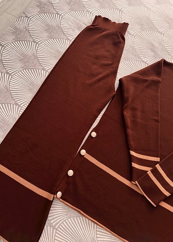 Düğmeli Kahverengi Kadın Triko takım - Görsel 2