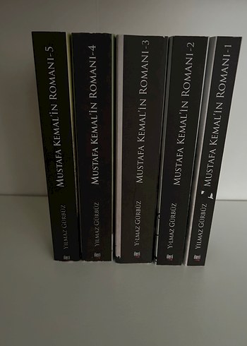 Mustafa Kemal'in Romanı - 5 Cilt Set - Görsel 2
