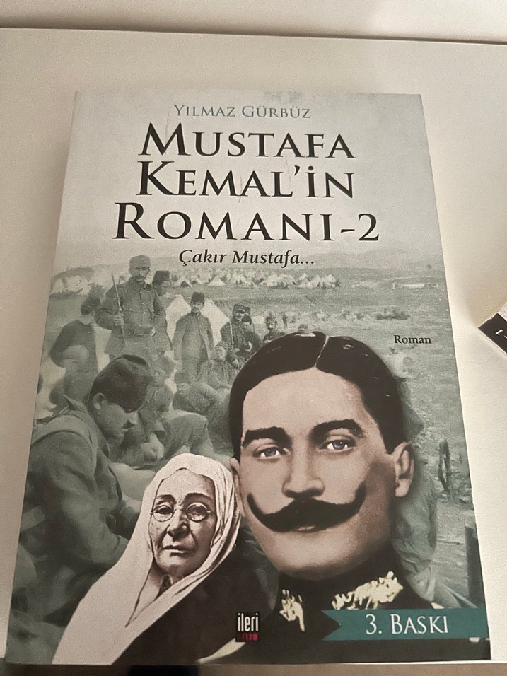 Mustafa Kemal'in Romanı - 5 Cilt Set - Görsel 4