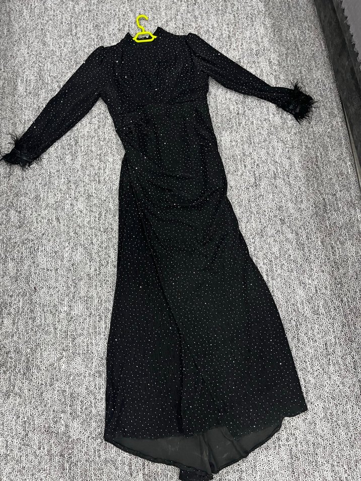 Uzun Kollu Siyah Elbise - Görsel 3