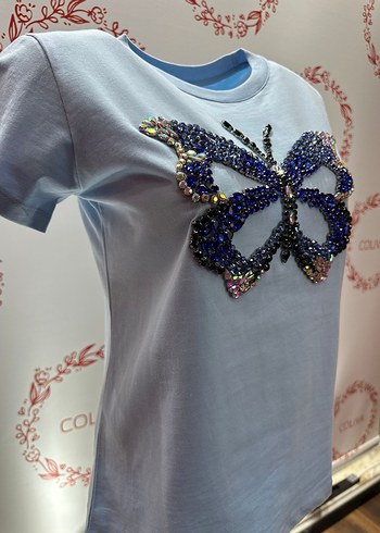 Kristal taşİşlemeli Renkli Kelebek desenli t-shirt - Görsel 3