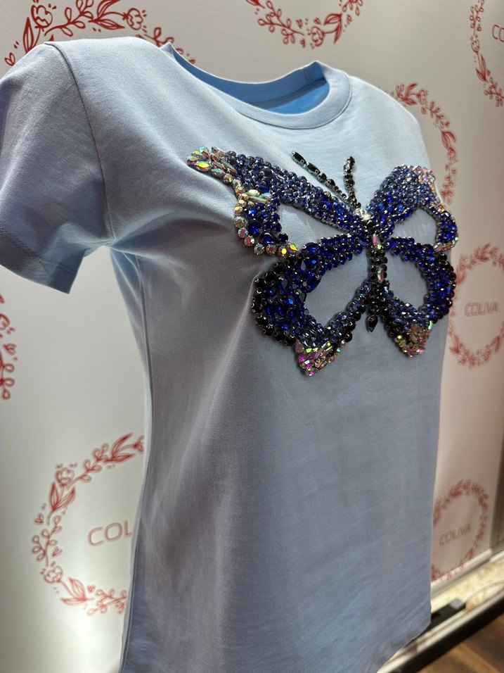 Kristal taşİşlemeli Renkli Kelebek desenli t-shirt - Görsel 3