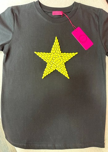 Sarı taş İşlemeli yıldız desenli Kadın Tişört - Görsel 7