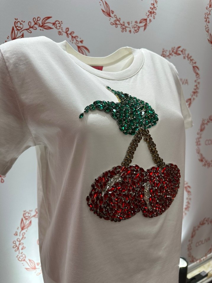 Kadın Beyaz kristal taşlı Kiraz Baskılı t-shirt - Görsel 2
