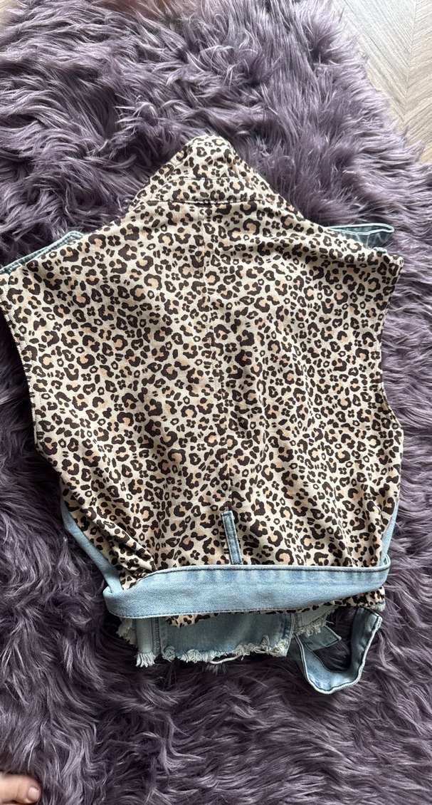 Leopar Desenli Kürklü Kot Yelek - Görsel 4