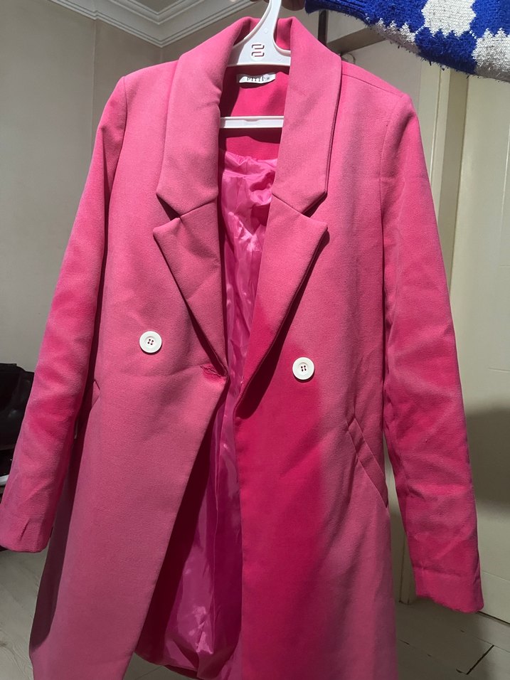 Düğmeli Pembe Kadın Kaban - Görsel 2