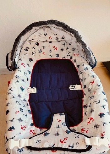 Gri Beyaz Desenli Bebek Beşiği - Görsel 4