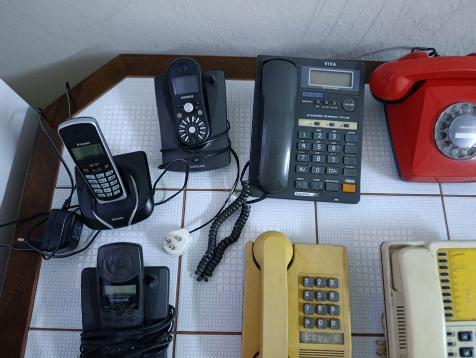 Çeşitli Eski Telefon Modelleri. Fiyat için ulaşabilirsiniz. - Görsel 2