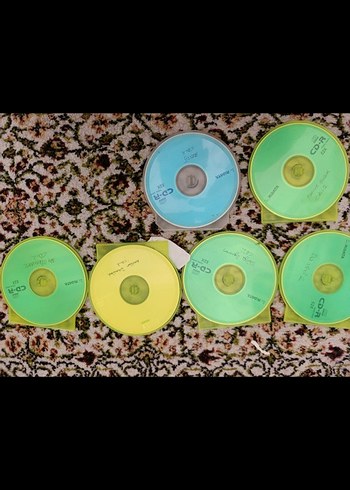 hepsinin tplam fiyatı 70 den fazla film 200 boş CD 4 adet Tarkan - Görsel 8