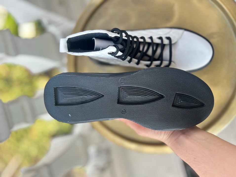 Bağcıklı beyaz Erkek Bot - Görsel 2