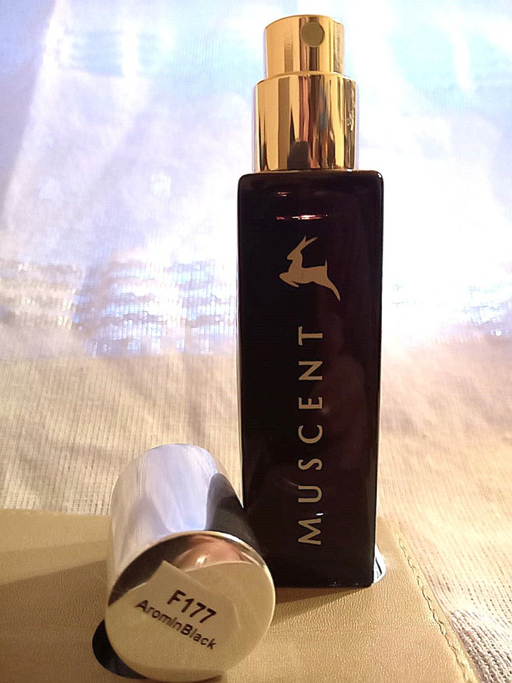 Muscent F177 Clinique Aromatics in Black Kadın Parfümü 15ml - Görsel 4