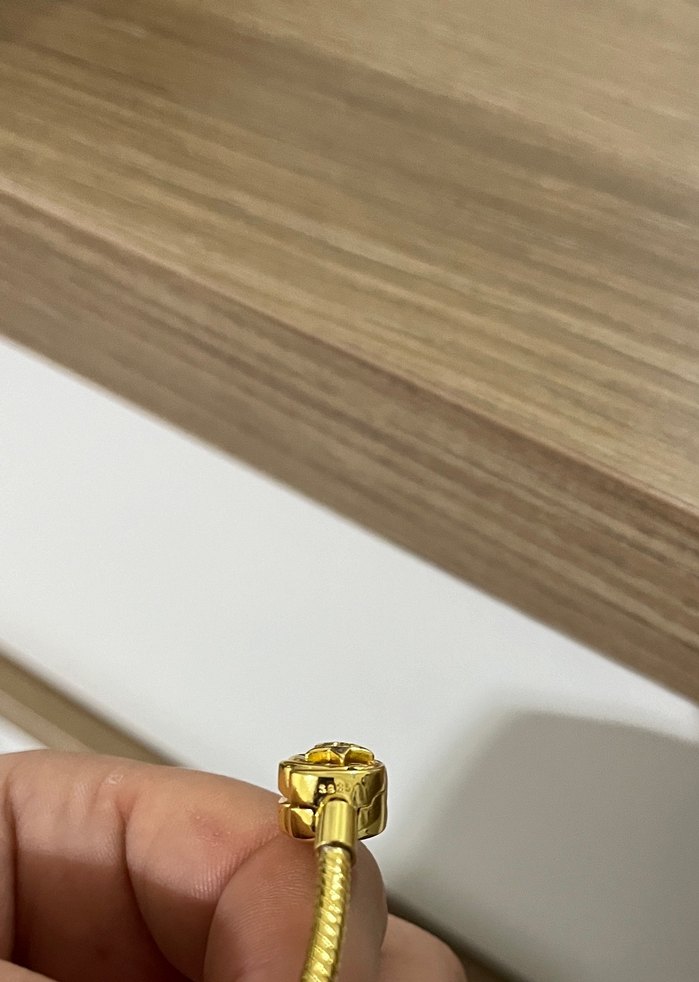 Altın Renkli Zincir Detaylı Kadın Bileklik - Görsel 2