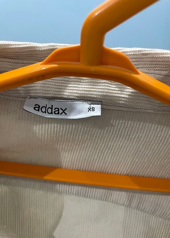 Bej Düğmeli Keten Gömlek - Görsel 2