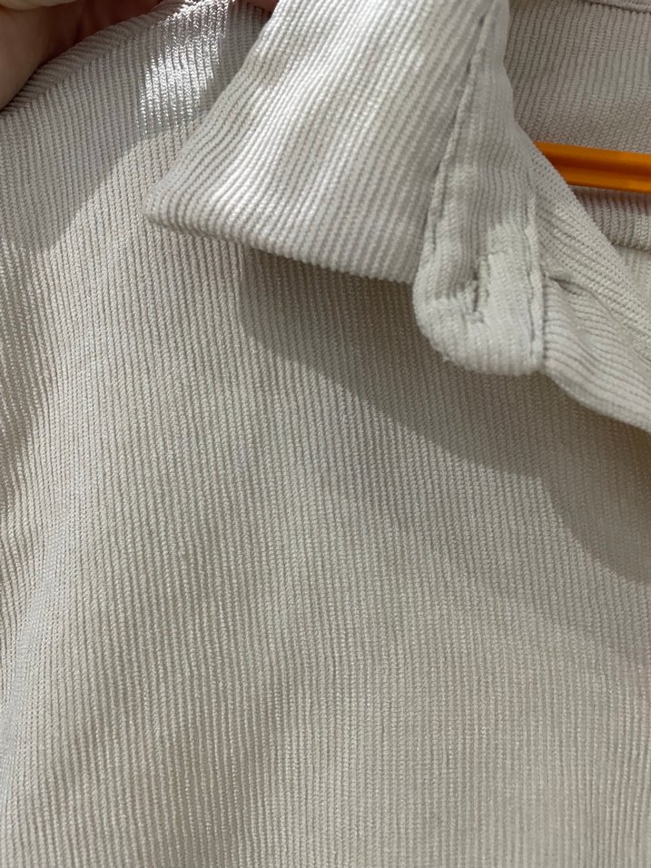 Bej Düğmeli Keten Gömlek - Görsel 3