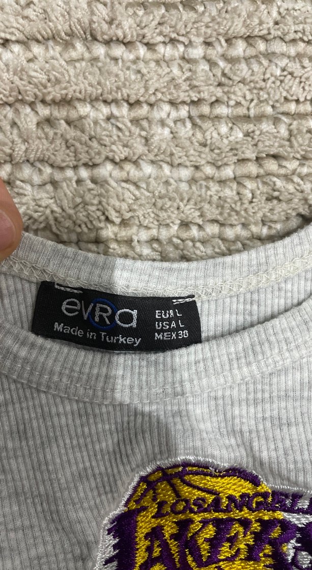 Gri Los Angeles Lakers Baskılı Atlet - Görsel 2