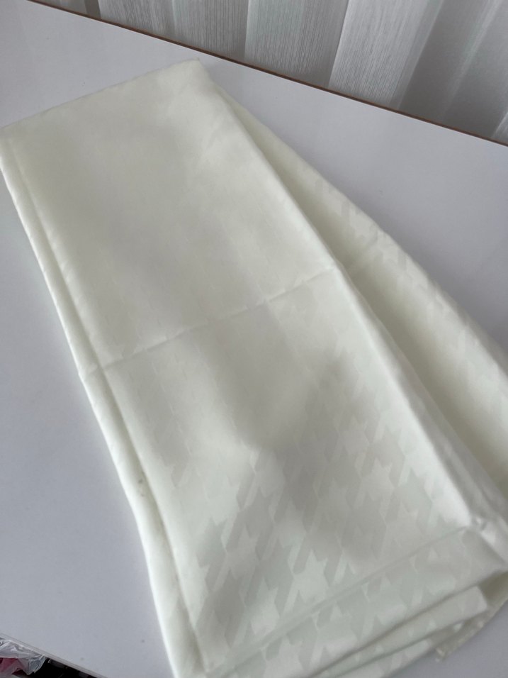 Beyaz jakar Kadın Şal - Görsel 3