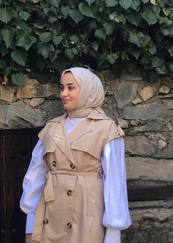 Kadın Camel Renkli Kolsuz Trençkot - Görsel 2