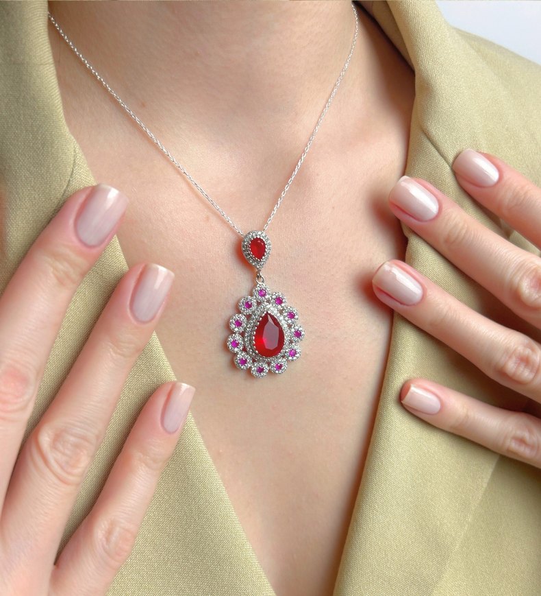 Kırmızı İşlemeli Mini Zincir Gümüş Kolye - Görsel 2